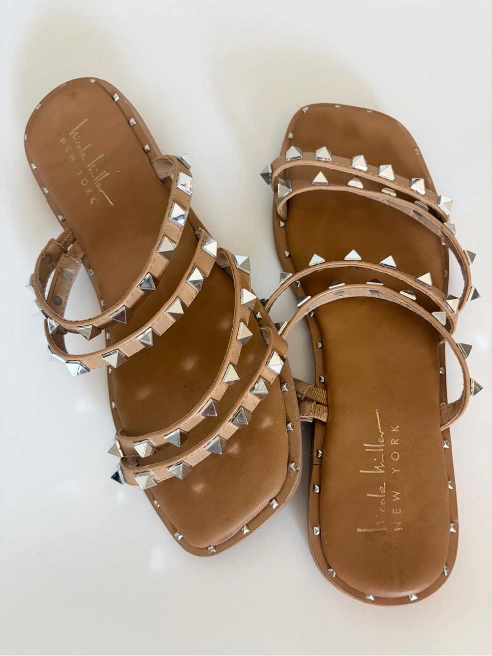 Nicole Miller Coralinne Studded Flat Sandals Edgy Neutral Nude Size 7